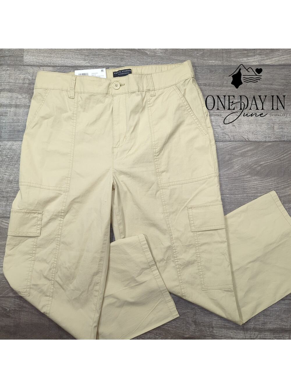 Social Standard Portside Cargo Crop Pants Size XL